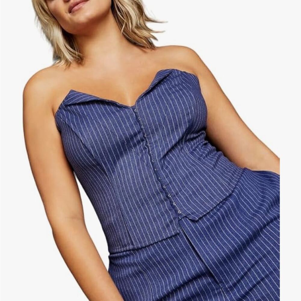 NEW Royalty by Maluma Macy’s Pinstripe Bustier Top - Size 18